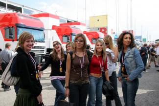 Vorschau
083_girls.jpg