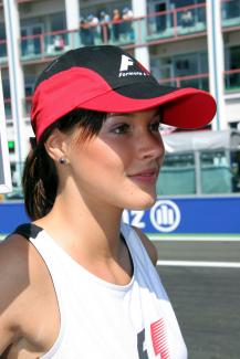 Vorschau
150_gridgirl.jpg