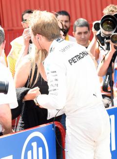 Vorschau
070_mspb_SP.jpg Vorschau
070_mspb_SP.jpg