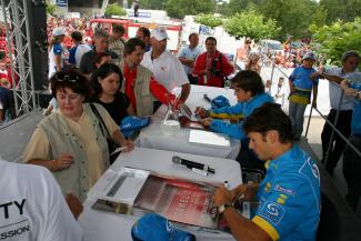 Vorschau
137_AF_Alonso_Fisichella_-Autogrammstunde.jpg