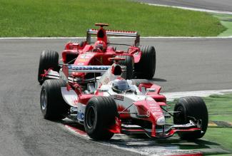 Vorschau
171_TrulliSchumi.jpg