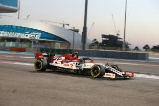 Vorschau
MSPB_F1_ABU-DHABI-039.jpg Vorschau
MSPB_F1_ABU-DHABI-039.jpg