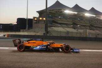 Vorschau
MSPB_F1_ABU-DHABI-046.jpg Vorschau
MSPB_F1_ABU-DHABI-046.jpg