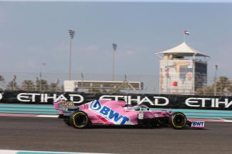 Vorschau
MSPB_F1_ABU-DHABI-065.jpg Vorschau
MSPB_F1_ABU-DHABI-065.jpg