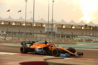 Vorschau
MSPB_F1_ABU-DHABI-074.jpg Vorschau
MSPB_F1_ABU-DHABI-074.jpg