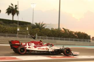 Vorschau
MSPB_F1_ABU-DHABI-078.jpg Vorschau
MSPB_F1_ABU-DHABI-078.jpg