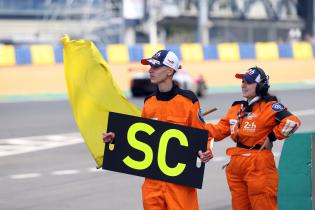 Vorschau
24hLeMans2025--086.jpg