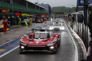 Sebastian Buemi (SUI), Brendon Hartley  (NZL), Ryo Hirakawa (JPN), Toyota TR010 Hybrid #8 fährt durch die Boxengasse, Testtag, FIA Langetsrecken- Weltmeisterschaft WEC , Autodromo Enzo e Dino ferrari, Imola, Italien14.04.2026, Sportwagen
2G5A0728Kopie.jpg