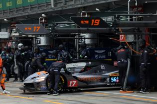 Luis Felipe Derani (BRA) Andre Lotterer (GER) Mathys JAUBERT (FRA) Genesis GMR-001-Hypercar #17 wird zur?ck in die Box geschoben, Testtag, FIA Langetsrecken- Weltmeisterschaft WEC , Autodromo Enzo e Dino Ferrari, Imola, Italien, 14.04.2026, Sportwagen, Genesis Magma Racing
2G5A4602Kopie.jpg