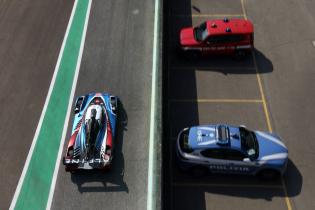 Frédéric MAKOWIECKI (FRA) Jules GOUNON (FRA) Victor MARTINS (FRA) Alpine A424 HY #36 fährt am Boxenausgang an einem Feuerwehrauto vorbei, 2. freies Training, FIA Langetsrecken- Weltmeisterschaft WEC , Autodromo Enzo e Dino Ferrari, Imola, Italien, 17.04.2026, Sportwagen,
2G5A4677Kopie.jpg