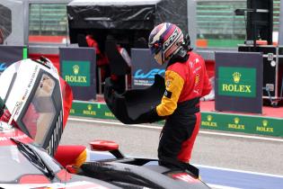 Rene Rast (GER) läuft zum Fahrerwechehsel um den BMW M Hybrid V8 #20 beim Boxenstop, BMW M Team WRT, Testtag, FIA Langetsrecken- Weltmeisterschaft WEC , Autodromo Enzo e Dino Ferrari, Imola, Italien, 14.04.2026, Sportwagen,
2G5A5024Kopie.jpg
