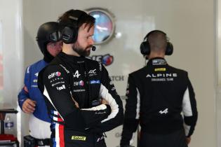 Mehrere Toyota Gazoo Racing Teamglieder mit beiden Toyota GR010 Rennfahrzeugen bei der FIA Abnahme, Aufbautag, FIA Langetsrecken- Weltmeisterschaft WEC , Autodromo Enzo e Dino ferrari, Imola, Italien, 12.04.2026, Sportwagen,
2G5A5286Kopie.jpg