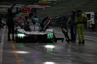  Paul DI RESTA (GBR) Stoffel VANDOORNE (BEL) Nick CASSIDY (NZL) Peugeot 9X8 #93 beim Boxenstop Peugeot Totoalengeniers, Testtag, FIA Langetsrecken- Weltmeisterschaft WEC , Autodromo Enzo e Dino Ferrari, Imola, Italien, 14.04.2026, Sportwagen, Genesis Magma
2G5A6291Kopie.jpg
