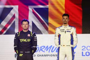Jake Dennis Zweiter im Rennen 1 und der Meisterschaft und Sieger Pascal Wehrlein (GER) Porsche #94 führender der WM auf dem Podium, FIA Formel E Weltmeisterschaft, Saison 12, London E- Prix, 15.08.2026, Excel Exibition Centre, 
3N2A3601Kopie.jpg