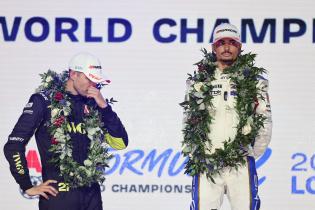 Zweiter Jake Dennis und Sieger Pascal Wehrlein (GER) Porsche #94 auf dem Podium, Rennen 1, FIA Formel E Weltmeisterschaft, Saison 12, London E- Prix, 15.08.2026, Excel Exibition Centre
3N2A3783Kopie.jpg