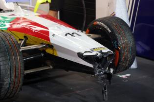 Lucas di Grassis an der Front beschädigter Lola- Yamaha in der box , Rennen 1, FIA Formel E Weltmeisterschaft, Saison 12, London E- Prix, 15.08.2026, Excel Exibition Centre, Unfall
3N2A4621Kopie.jpg Lucas di Grassis an der Front beschädigter Lola- Yamaha in der box , Rennen 1, FIA Formel E Weltmeisterschaft, Saison 12, London E- Prix, 15.08.2026, Excel Exibition Centre, Unfall
3N2A4621Kopie.jpg