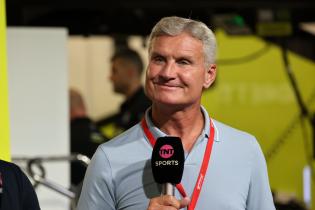 David Coulthard (GBR) TV Experte während einer Moderation live in der Boxengasse, 1. freies Training, FIA Formel E Weltmeisterschaft, Saison 12, London E- Prix, 14.08.2026, ehemaliger F1 Fahrer
3N2A5031Kopie.jpg David Coulthard (GBR) TV Experte während einer Moderation live in der Boxengasse, 1. freies Training, FIA Formel E Weltmeisterschaft, Saison 12, London E- Prix, 14.08.2026, ehemaliger F1 Fahrer
3N2A5031Kopie.jpg