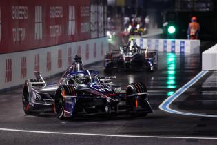 Jake Dennis (GBR) Andretti, FIA Formel E Weltmeisterschaft, Saison 12, Tokio E- Prix, 24.07.2026, 1. freies Training
3N2A6883Kopie.jpg Jake Dennis (GBR) Andretti, FIA Formel E Weltmeisterschaft, Saison 12, Tokio E- Prix, 24.07.2026, 1. freies Training
3N2A6883Kopie.jpg