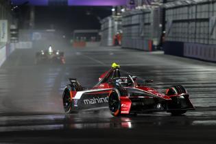 Nyck de Vries (NED) Mahindra, FIA Formel E Weltmeisterschaft, Saison 12, Tokio E- Prix, 24.07.2026, 1. freies Training
3N2A7093Kopie.jpg Nyck de Vries (NED) Mahindra, FIA Formel E Weltmeisterschaft, Saison 12, Tokio E- Prix, 24.07.2026, 1. freies Training
3N2A7093Kopie.jpg