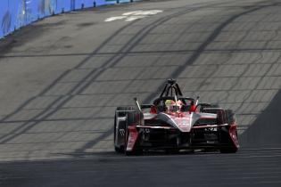 Edoardo Mortara (SUI) Mahindra, Qualifiyng, FIA Formel E Weltmeisterschaft, Saison 12, Tokio E- Prix, 26.07.2026,
3N2A7728Kopie.jpg Edoardo Mortara (SUI) Mahindra, Qualifiyng, FIA Formel E Weltmeisterschaft, Saison 12, Tokio E- Prix, 26.07.2026,
3N2A7728Kopie.jpg
