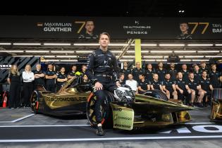 Maximilian Günther (GER) DS Penske beim Teamgruppenfoto in der Boxengasse, FIA Formel E Weltmeisterschaft, Saison 12, London E- Prix, 14.08.2026,
994A2570Kopie.jpg Maximilian Günther (GER) DS Penske beim Teamgruppenfoto in der Boxengasse, FIA Formel E Weltmeisterschaft, Saison 12, London E- Prix, 14.08.2026,
994A2570Kopie.jpg