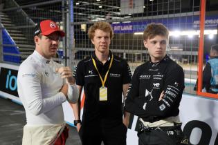 nick cassidy (NZL) Citreon, Oliver Turvey (GBR) Berater und Taylor Barnard (GBR) DS Penske in der Startaufstellung, Rennen 1, FIA Formel E Weltmeisterschaft, Saison 12, London E- Prix, 15.08.2026, Excel Exibition Centre
994A3352Kopie.jpg