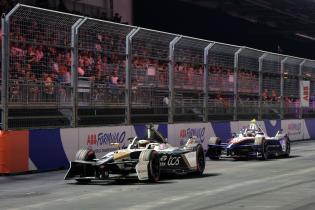 Nico Mueller (SUI) Porsche #51 und mitch Evans (NZL) Jaguar und Nico Mueller (SUI) Porsche #51, Rennen 1, FIA Formel E Weltmeisterschaft, Saison 12, London E- Prix, 15.08.2026, Excel Exibition Centre
994A3429Kopie.jpg