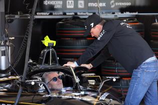Andreas Günther (GER) Vater von Maximilian Günther (GER) im Gen3 FE Rennwagen sitzend, DS Penske Box, FIA Formel E Weltmeisterschaft Saison 12, Berlin E- Prix, 01.05.2026, Flughafen Tempelhof, FE, Elektromotorsport
E-PrixinBerlin2026_026.jpg