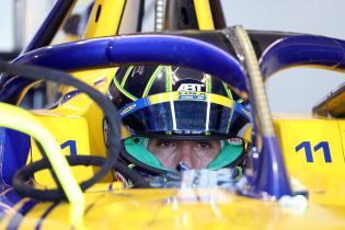 Lucas di Grassi (BRA) Lola- Yamaha, Box, FIA Formel E Weltmeisterschaft Saison 12, Berlin E- Prix, 01.05.2026, Flughafen Tempelhof, FE, Elektromotorsport
E-PrixinBerlin2026_036.jpg