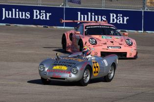 Mark Webber (AUS) Porsche Botschafter und früherer Formel 1 Fahrer im Porsche 550 Spyder und Porsche 911 RSR 
