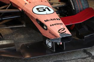 Beschädigte Frontpartie des Porsche 99x Electric #51 von Nico Mueller in der Box, Rennen 2, FIA Formel E Weltmeisterschaft Saison 12, Berlin E- Prix, 03.05.2026, Flughafen Tempelhof, FE, Elektromotorsport, Kollision mit da Costa
E-PrixinBerlin2026_078.jpg
