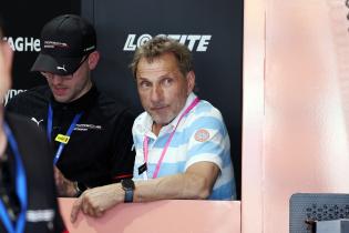 Richie Müller (GER) Schauspieler als Gast in der Porsche Box, Rennen 1, FIA Formel E Weltmeisterschaft Saison 12, Berlin E- Prix, 02.05.2026, Flughafen Tempelhof, FE, Elektromotorsport
E-PrixinBerlin2026_089.jpg Richie Müller (GER) Schauspieler als Gast in der Porsche Box, Rennen 1, FIA Formel E Weltmeisterschaft Saison 12, Berlin E- Prix, 02.05.2026, Flughafen Tempelhof, FE, Elektromotorsport
E-PrixinBerlin2026_089.jpg