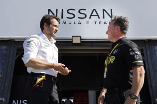 Tommaso Volpe (ITA) Nissan Teamchef und Roger Griffiths (GBR) Teamchef Andretti FE, FIA Formel E Weltmeisterschaft Saison 12, Berlin E- Prix, 01.05.2026, Flughafen Tempelhof, FE, Elektromotorsport
E-PrixinBerlin2026_118.jpg Tommaso Volpe (ITA) Nissan Teamchef und Roger Griffiths (GBR) Teamchef Andretti FE, FIA Formel E Weltmeisterschaft Saison 12, Berlin E- Prix, 01.05.2026, Flughafen Tempelhof, FE, Elektromotorsport
E-PrixinBerlin2026_118.jpg