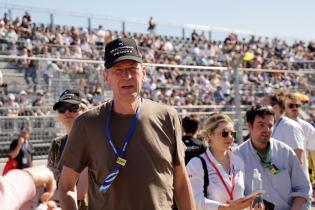 Mathias Döpfner (GER) Vorstandsvorsitzender von Axel Springer SE in der Startaufstellung zu Rennen 1, FIA Formel E Weltmeisterschaft Saison 12, Berlin E- Prix, 02.05.2026, Flughafen Tempelhof, FE, Elektromotorsport
E-PrixinBerlin2026_136.jpg Mathias Döpfner (GER) Vorstandsvorsitzender von Axel Springer SE in der Startaufstellung zu Rennen 1, FIA Formel E Weltmeisterschaft Saison 12, Berlin E- Prix, 02.05.2026, Flughafen Tempelhof, FE, Elektromotorsport
E-PrixinBerlin2026_136.jpg