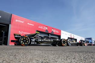 Maximilian Günther (GER) DS Penske fährt durch die Boxengasse, FIA Formel E Weltmeisterschaft Saison 12, Berlin E- Prix, 03.05.2026, Flughafen Tempelhof, FE, Elektromotorsport
E-PrixinBerlin2026_151.jpg Maximilian Günther (GER) DS Penske fährt durch die Boxengasse, FIA Formel E Weltmeisterschaft Saison 12, Berlin E- Prix, 03.05.2026, Flughafen Tempelhof, FE, Elektromotorsport
E-PrixinBerlin2026_151.jpg