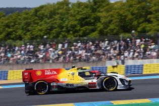 Rene Rast (GER) Sheldon van der Linde (RSA) Robin Frijns (NED) BMW M Hybrid V8 #20, Rennen, 24 Stundens von Le Mans, Frankreich, WEC Langstrecken- Weltmeisterschaft, 14.06.2026, Fahrerwechsel
3N2A5727Kopie.jpg