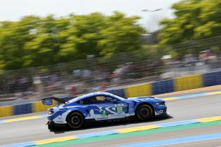 Stefano Gattuso (ITA), Logan Sergant (USA), Giammarco Levorato (ITA) Ford Mustang LMGT3 #88, 2. Testtsession, Test zu den 24 Stunden Le Mans Rennen, Frankreich, WEC Langstrecken- Weltmeisterschaft, 06.06.2026
LeMans2026_022.jpg Stefano Gattuso (ITA), Logan Sergant (USA), Giammarco Levorato (ITA) Ford Mustang LMGT3 #88, 2. Testtsession, Test zu den 24 Stunden Le Mans Rennen, Frankreich, WEC Langstrecken- Weltmeisterschaft, 06.06.2026
LeMans2026_022.jpg