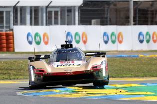 Mike Conway (GBR) Kamui Kobayashi (JPN) Nyck de Vries (NED) Toyota GR010 Hybrid #7, 1. freies Training, 24 Stunden Le Mans Rennen, Frankreich, WEC Langstrecken- Weltmeisterschaft, 10.06.2026
LeMans2026_115.jpg Mike Conway (GBR) Kamui Kobayashi (JPN) Nyck de Vries (NED) Toyota GR010 Hybrid #7, 1. freies Training, 24 Stunden Le Mans Rennen, Frankreich, WEC Langstrecken- Weltmeisterschaft, 10.06.2026
LeMans2026_115.jpg