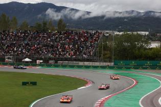 Genessis vor Toyota im Rennen, 6 Stunden von Barcelona auf dem Weg zum Podium in der Boxengasse, FIA WEC Langestrecken- Weltmeisterschaft, Circuit Catalunya, 18.10.2026
3N2A9978Kopie.jpg